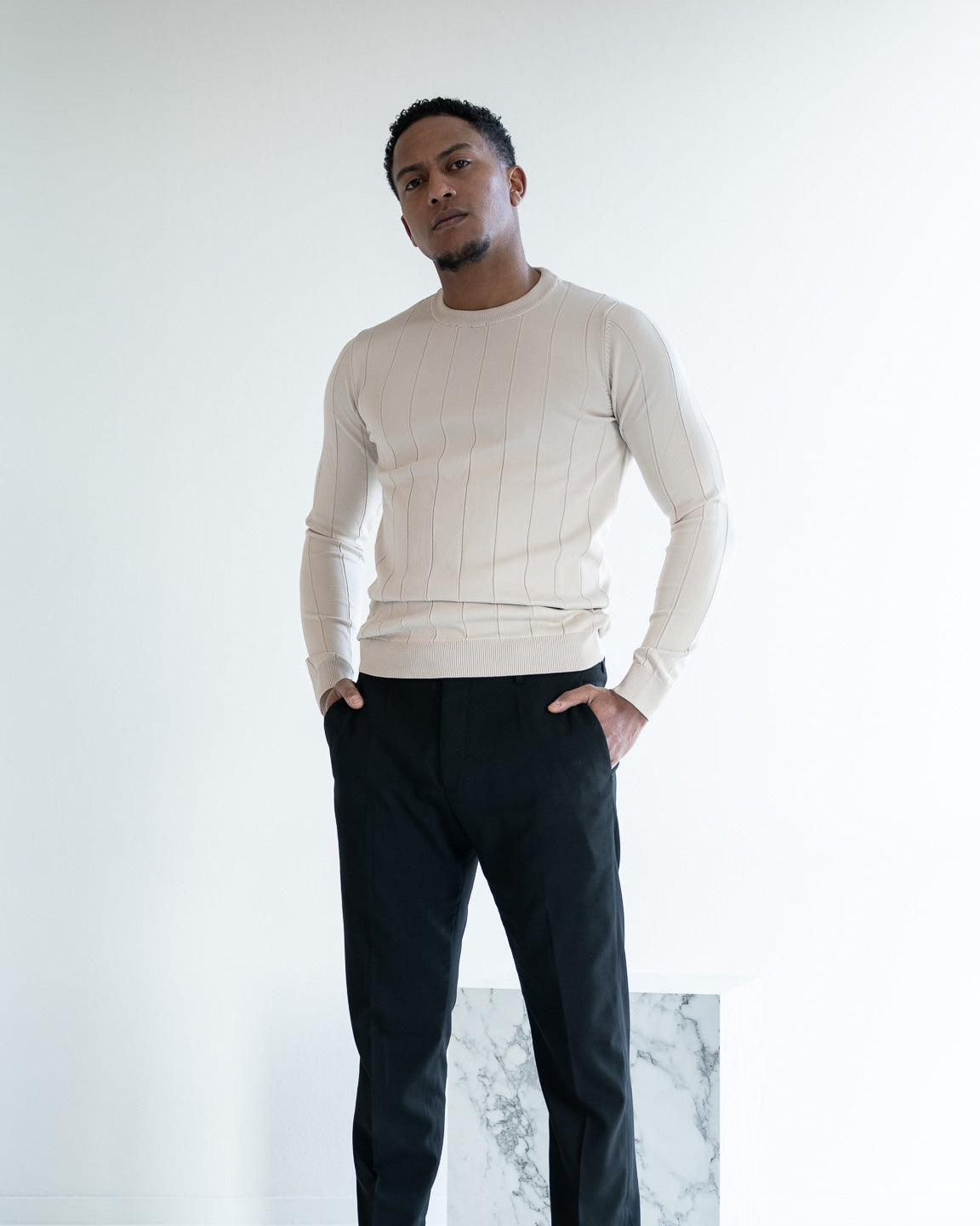 The Alexander Pullover - off white